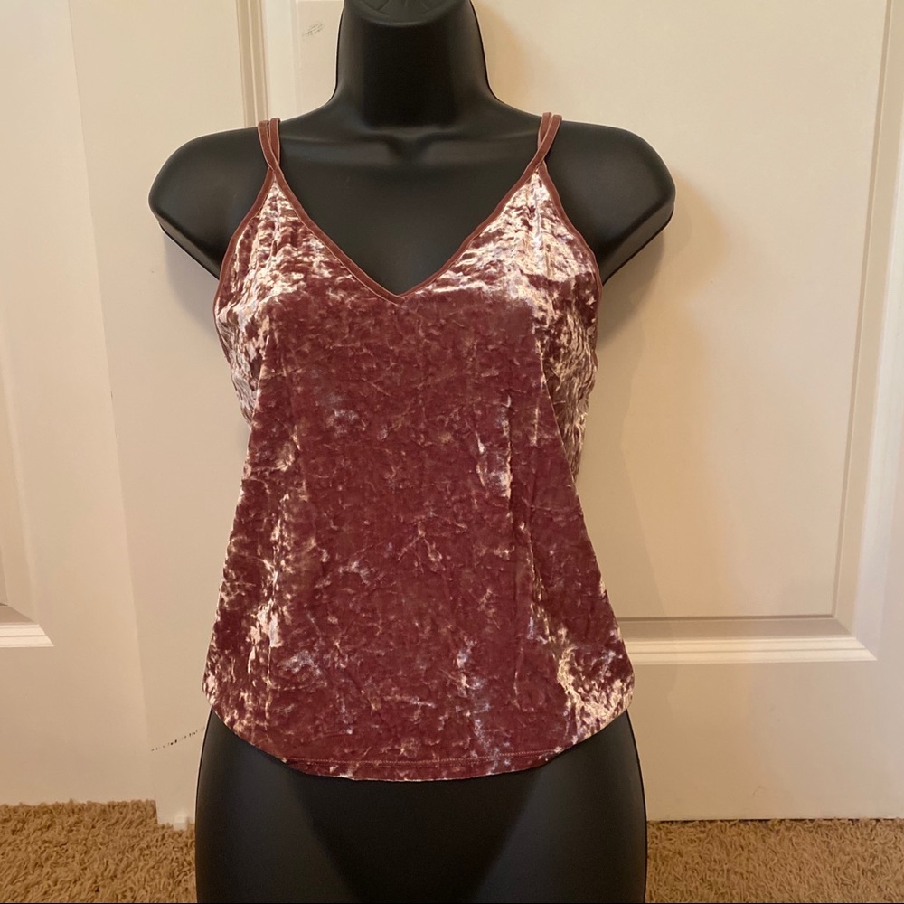 Velvet Crop